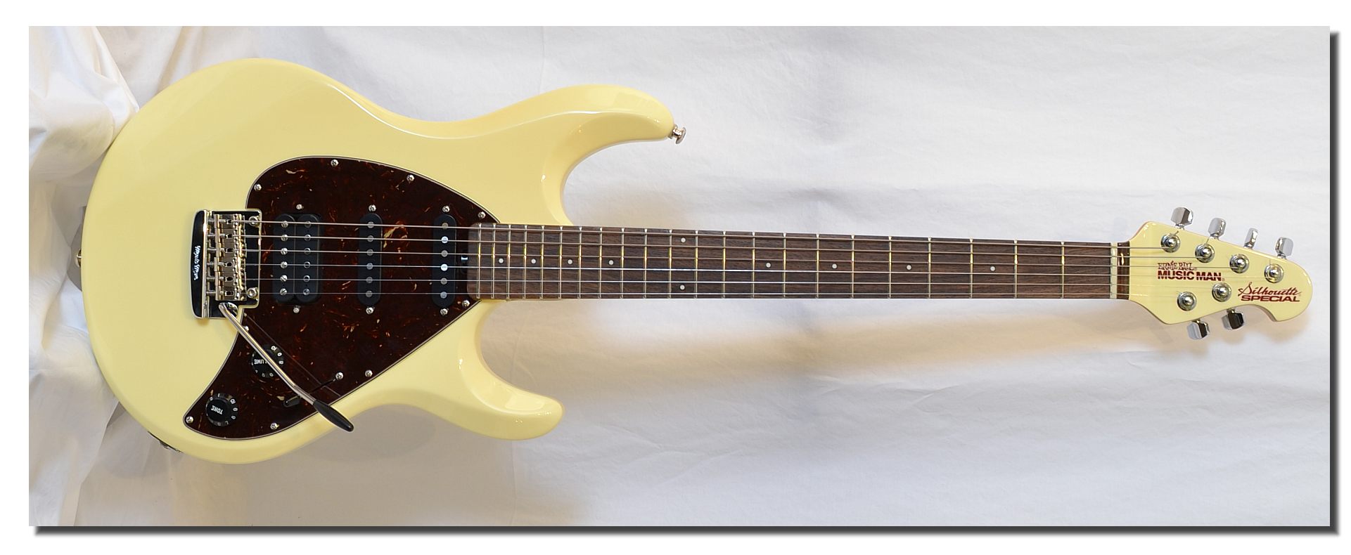 Music Man Silhouette Special Ltd 2005 - archive.12fret.com